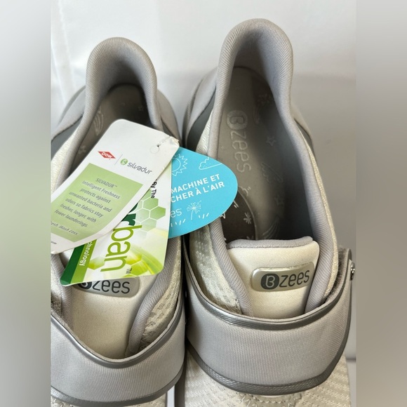 Bzees Roxy Silver and Gray Sneakers Size 6M NWT - Picture 3 of 10